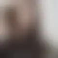 Chat with  eloane