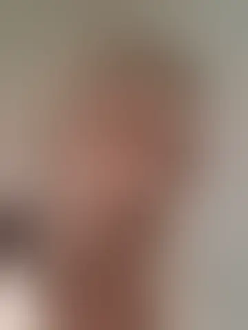 Chatter avec lion2387 et des hommes célibataires vers Courbevoie