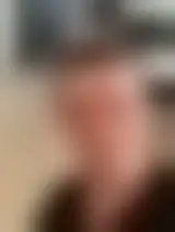 Chatter avec mika358035 et des hommes célibataires vers Rennes